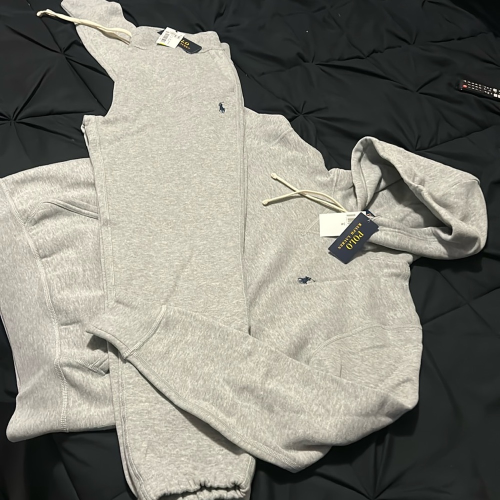 Ladies Small Ralph Lauren Polo Sweat Suit- brand new never worn. Heather Gray